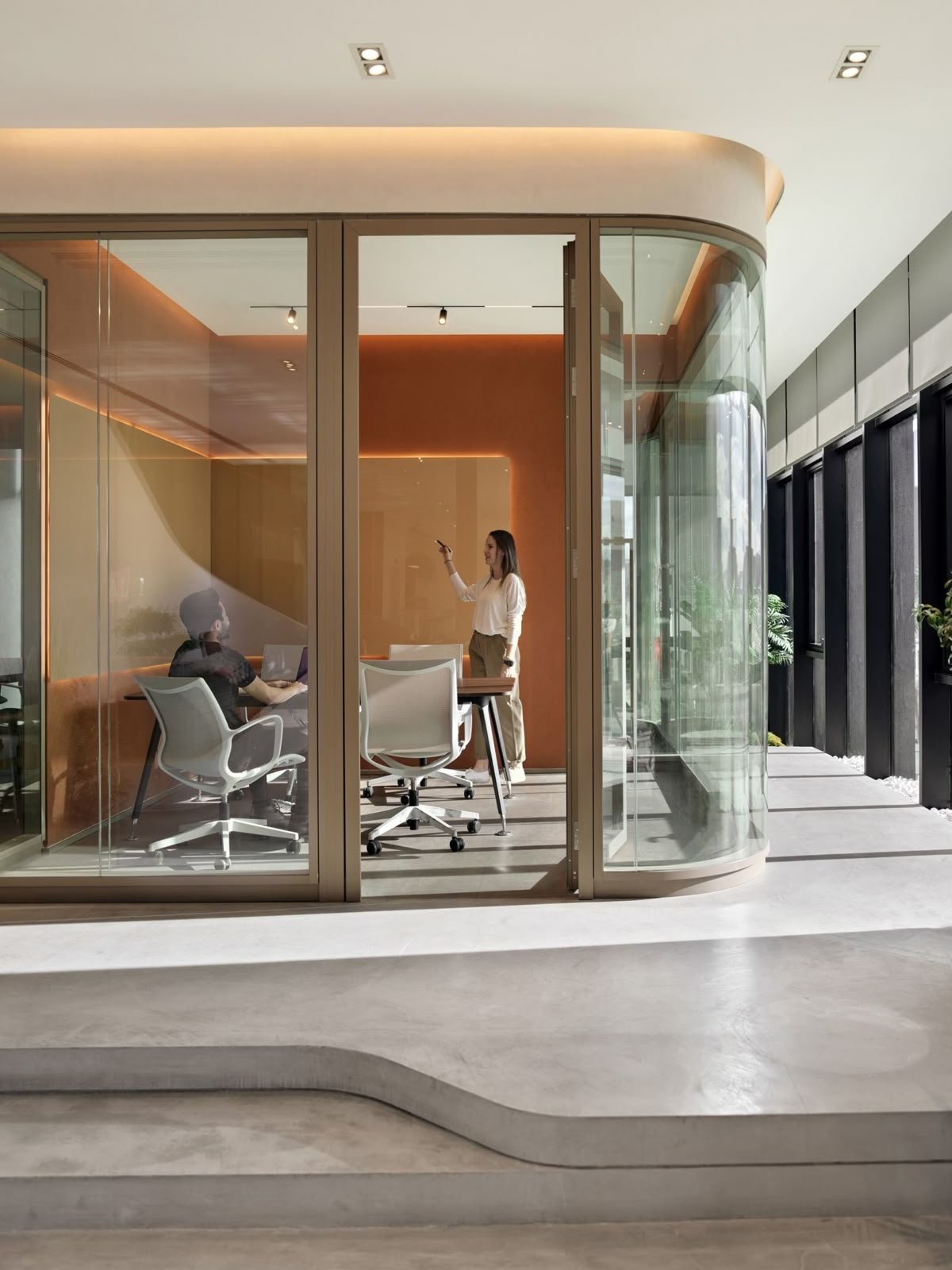 Customized Glass Partitions