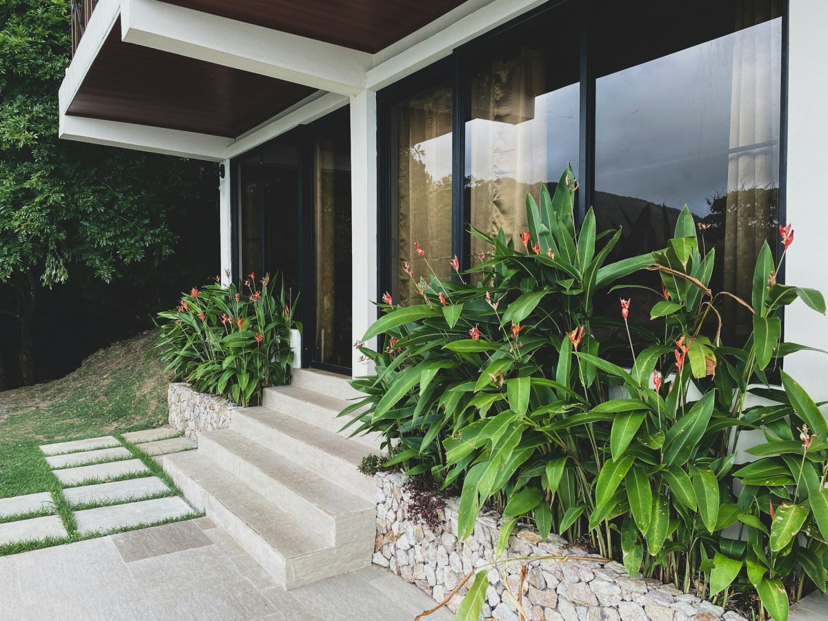 Smooth Glass Doors for Port Coquitlam Homes and Daily Living