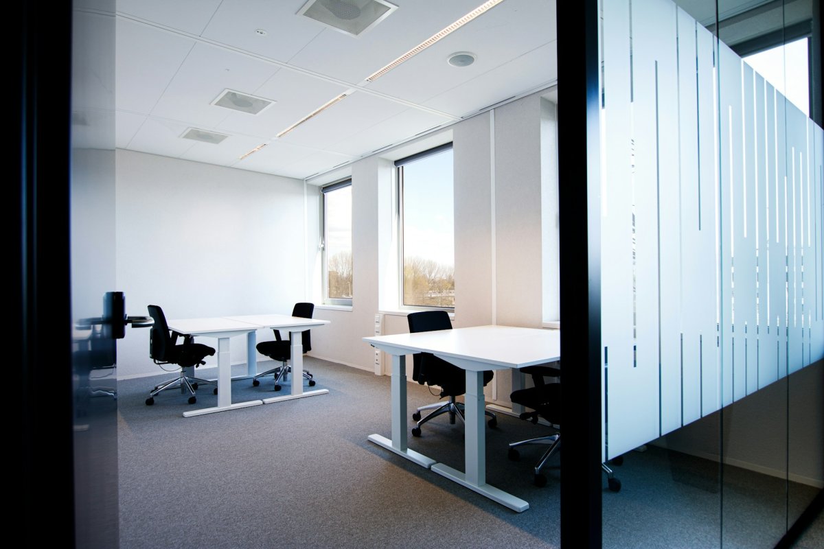 Clean Office Partitions for Coquitlam Workspaces and Clinics